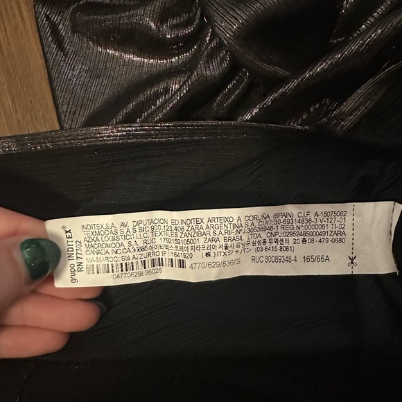 ZARA metallic ruched slit back midi skirt black shiny size small - Picture 4 of 9